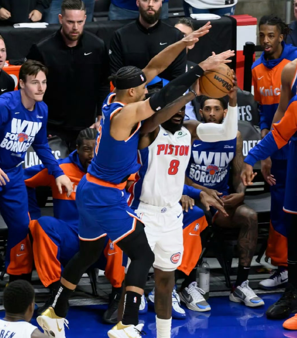 尼克斯碾压76人,字母哥统治全场 尼克斯碾压76人,字母哥统治全场