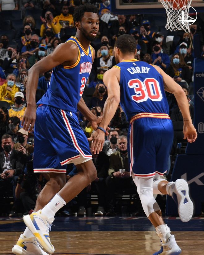 福建队险胜山东队,库里惊艳四座 福建队险胜山东队,库里惊艳四座