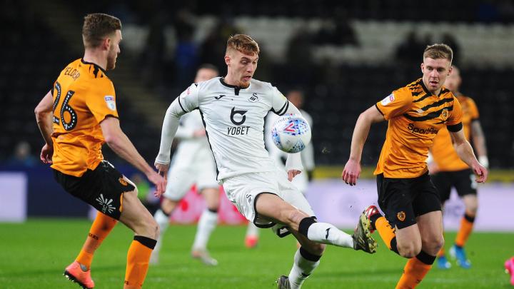 布鲁斯特尔城客场获胜，英冠晋级形势喜人