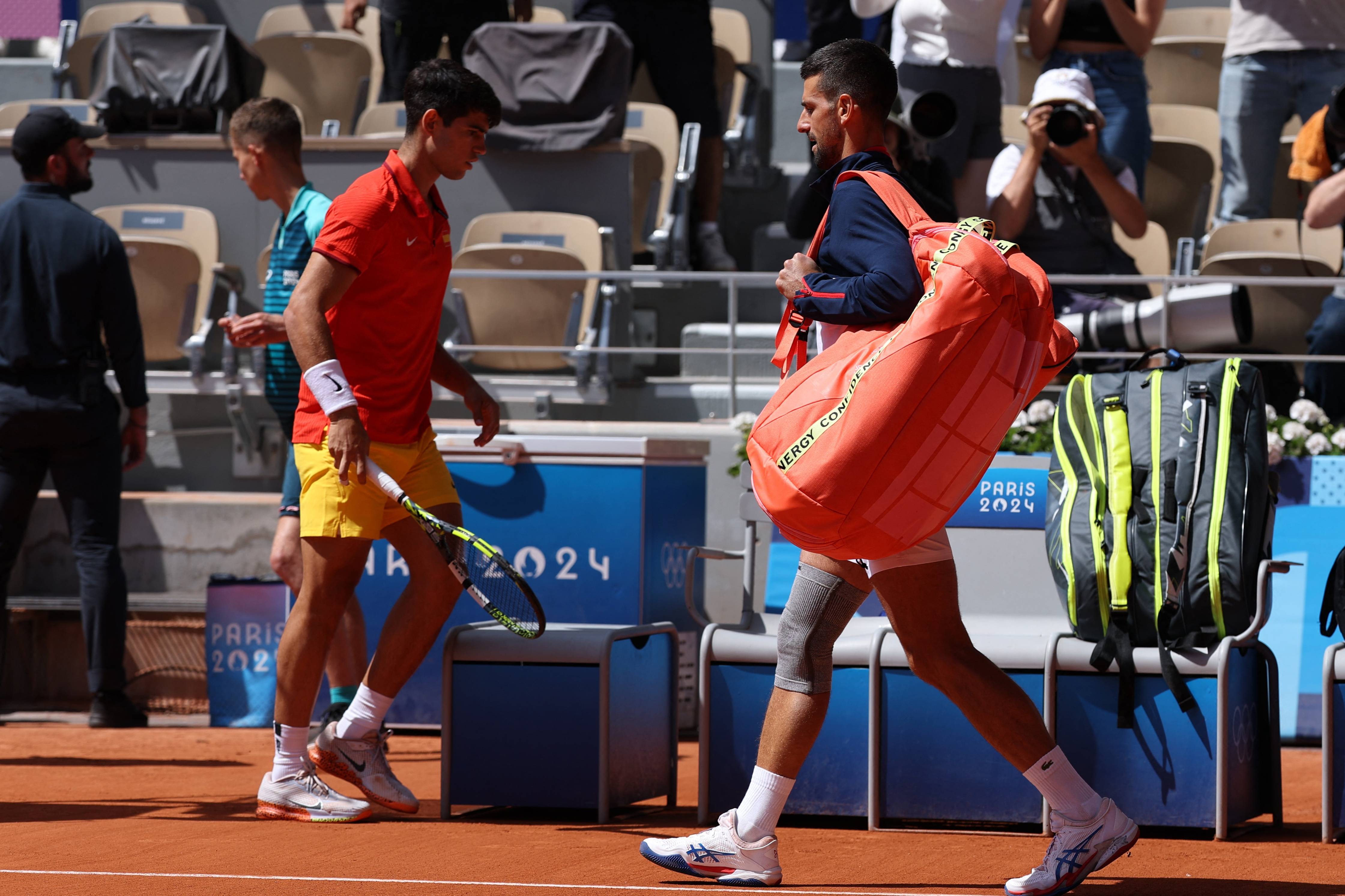 年终总决赛力克戴维斯杯，德约科维奇扛起全队