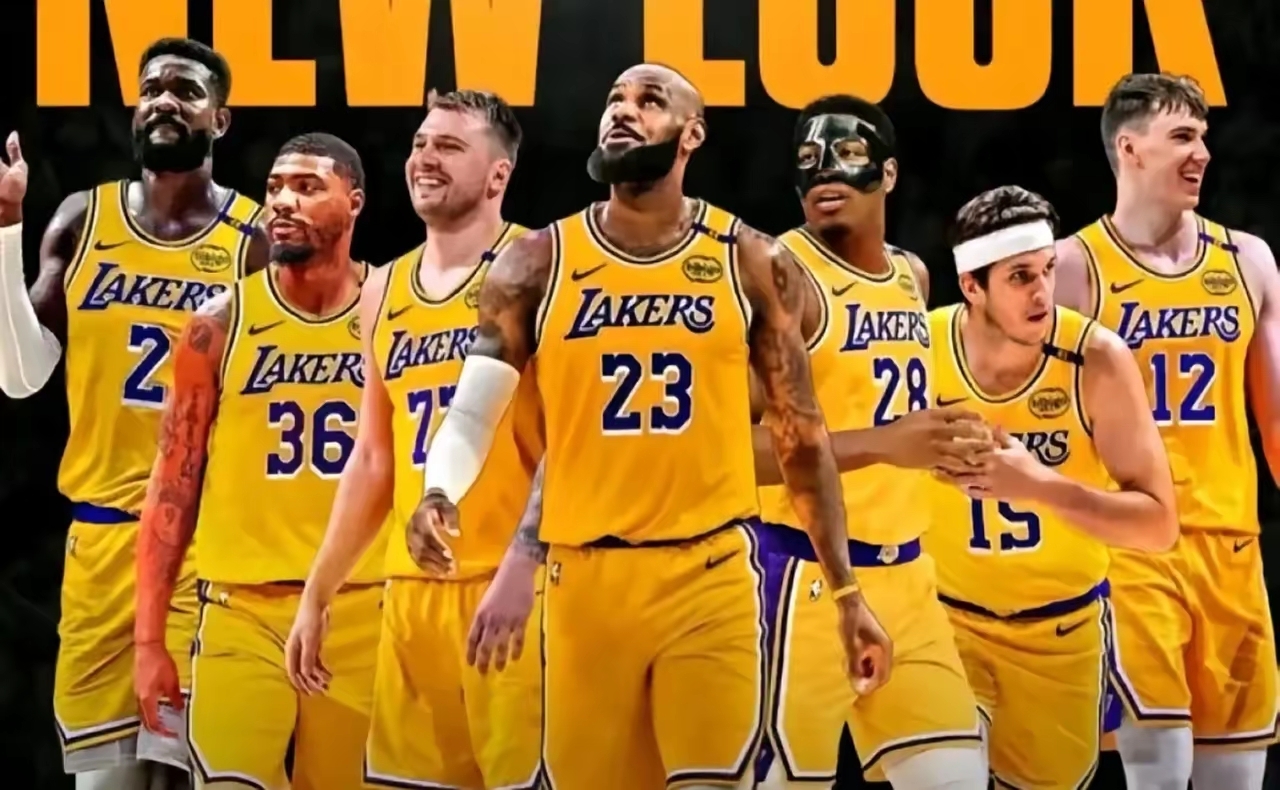 湖人力克浙江队,库里统治全场 湖人力克浙江队,库里统治全场